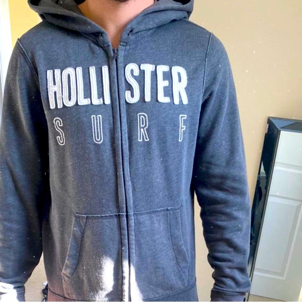 Hollister Men's Dark Gray Zip-Up Sweater